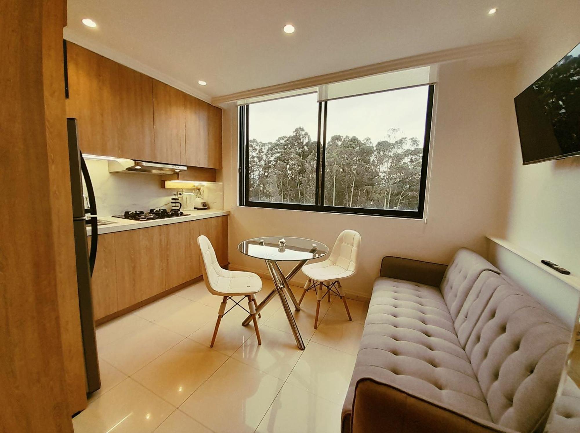 Elegante Suite Privada En Cuenca - Parqueo Incluido מראה חיצוני תמונה