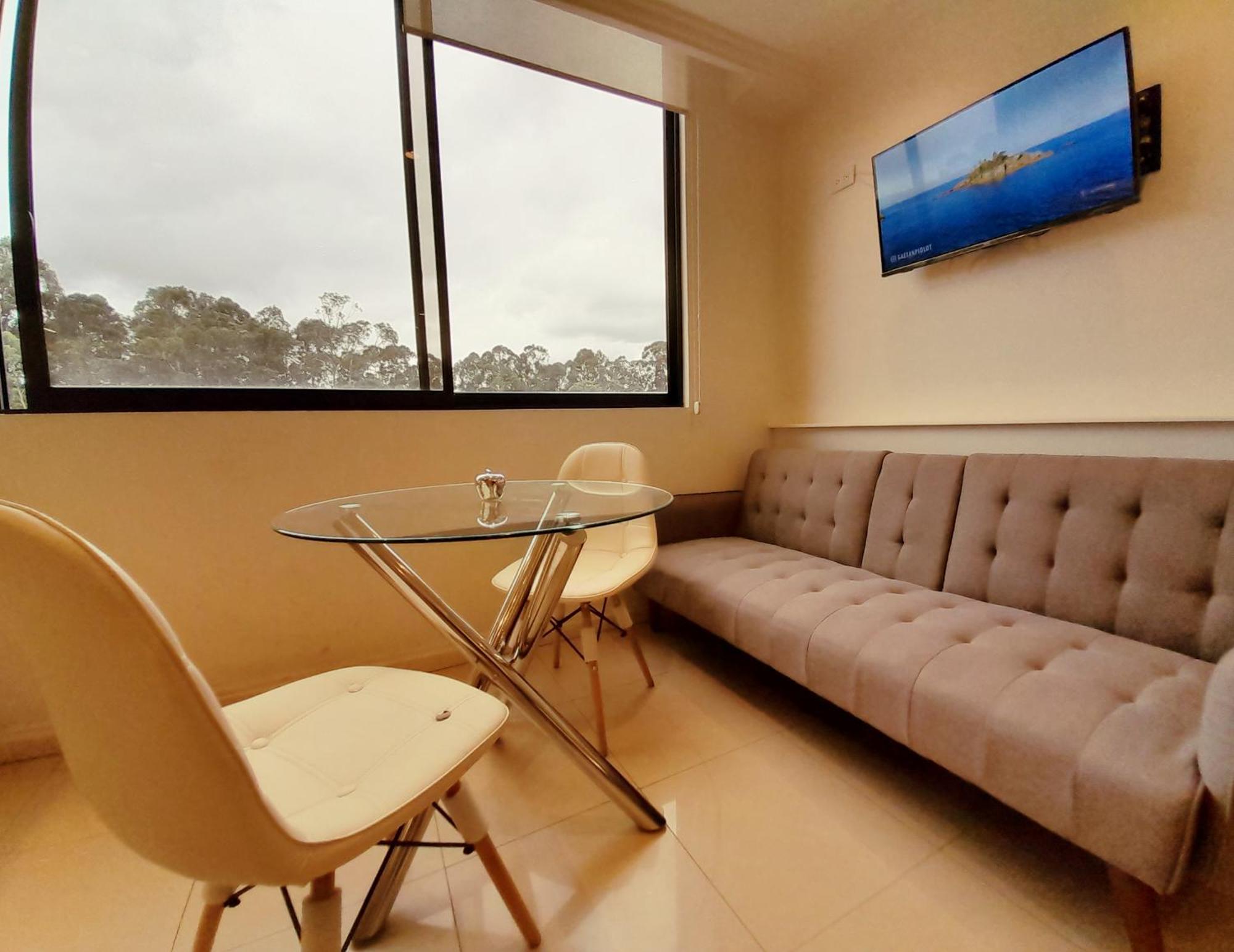 Elegante Suite Privada En Cuenca - Parqueo Incluido מראה חיצוני תמונה