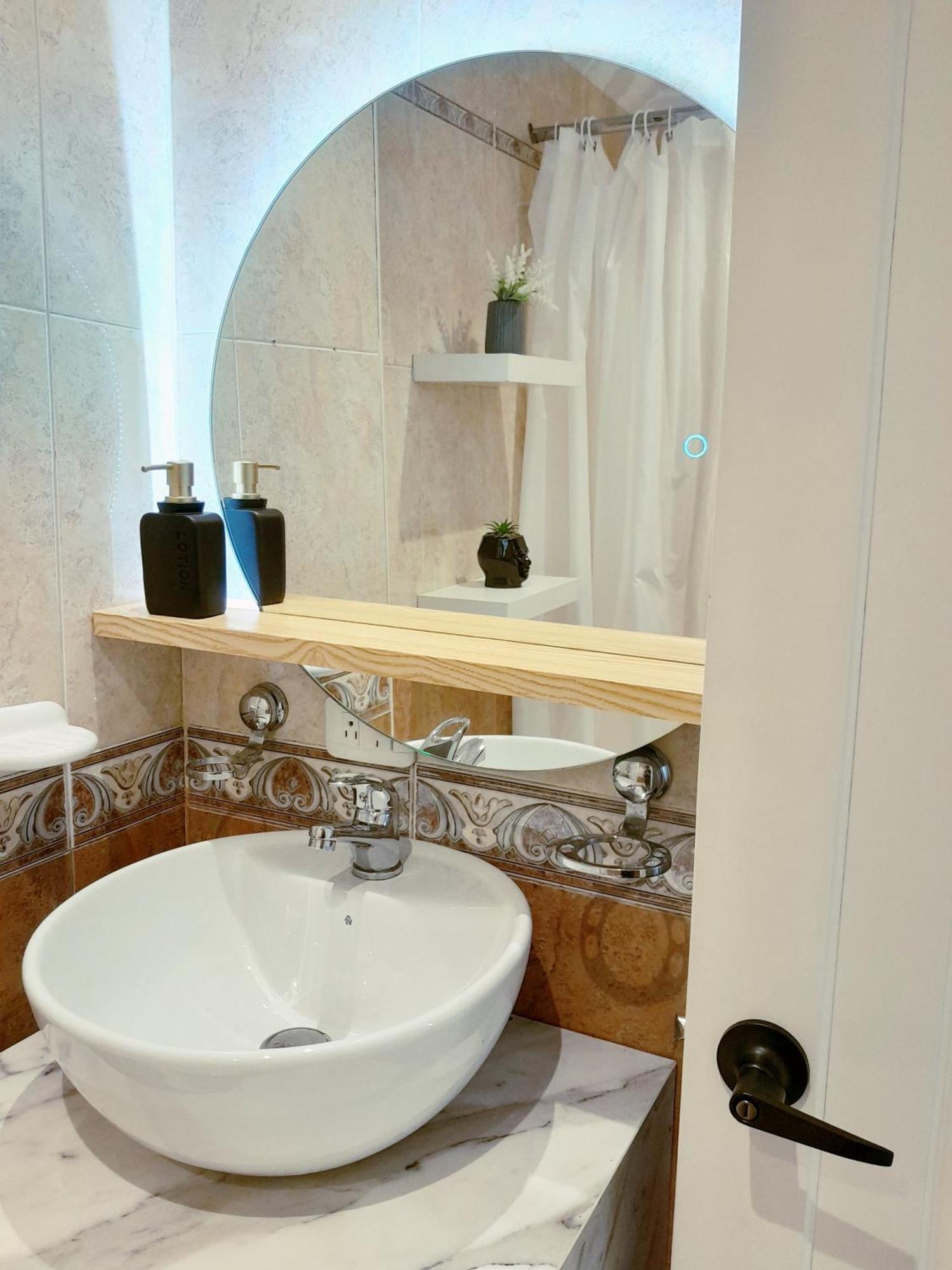 Elegante Suite Privada En Cuenca - Parqueo Incluido מראה חיצוני תמונה